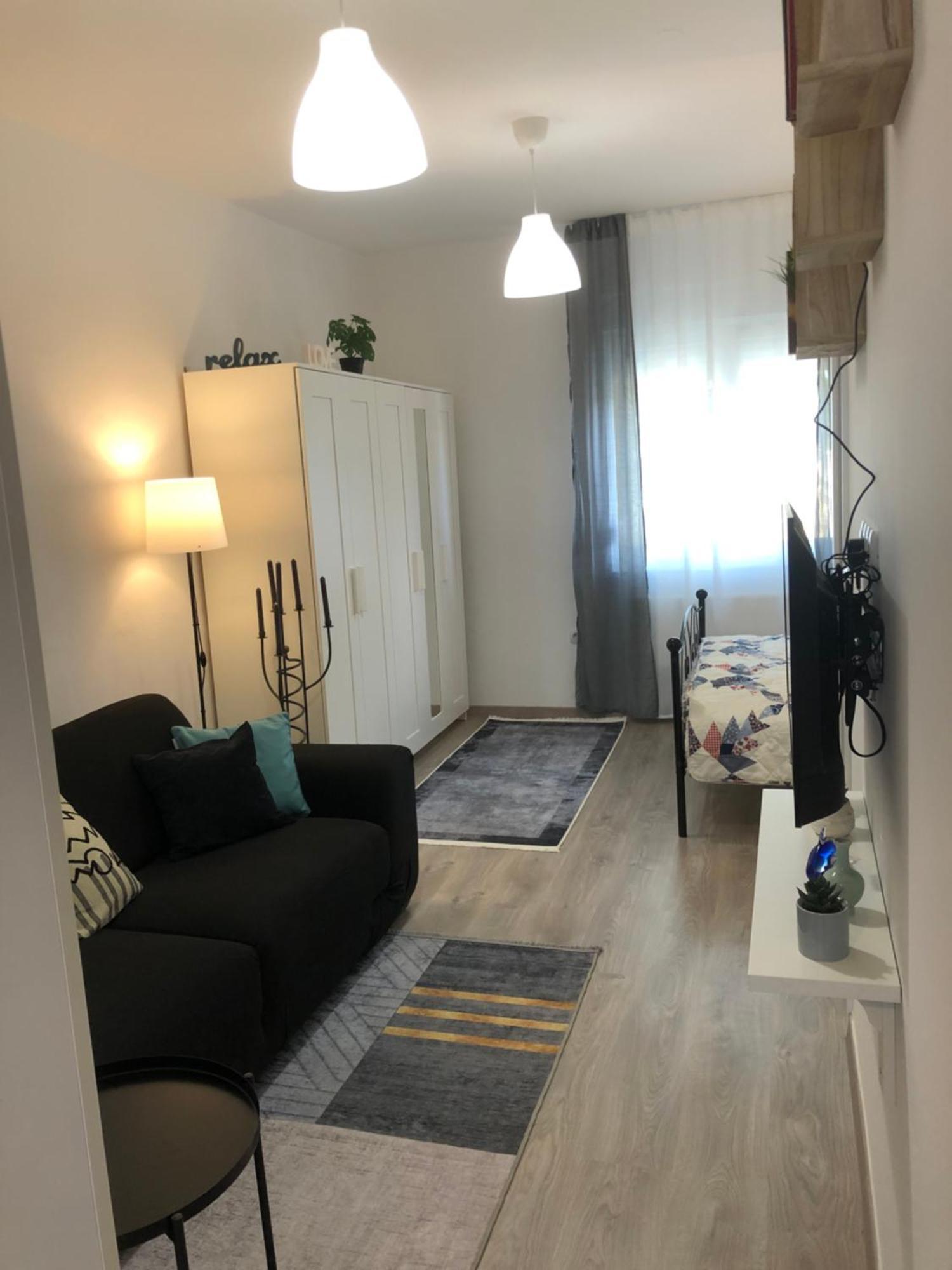 Studio Stipe- With Free Parking, Self Check-In 0-24 Zagreb Exterior photo